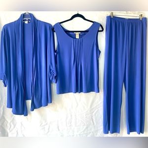 Draper’s & Damon’s Women’s Blue 3 Piece Set Size Medium/Large